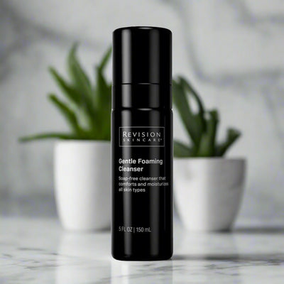 REVISION SKINCARE - Retinol Complete 0.5 Age-Defying Serum - Gentle Foaming Cleanser